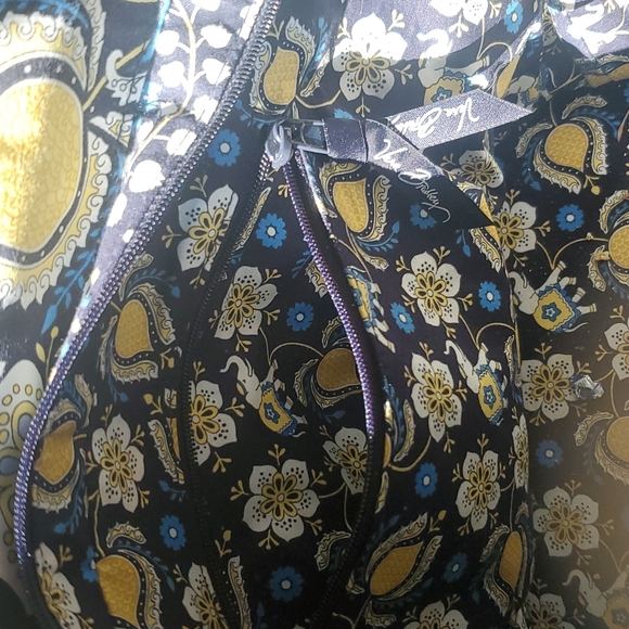 Vera Bradley Elephant Ellie Blue Tote bag Retired spring 2012 NWT - Picture 7 of 10